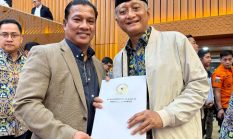 HRD Kembali Serahkan Usulan Pembangunan Gedung Fakultas Kedokteran Umuslim Kepada Menteri PU